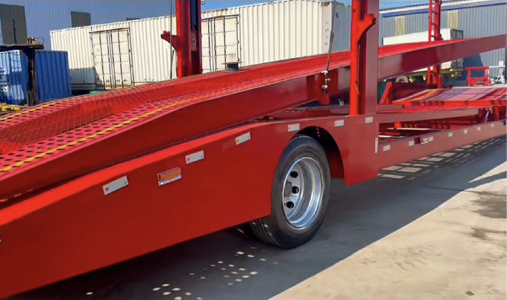 　1轴欧式6位轿运车（笼车）