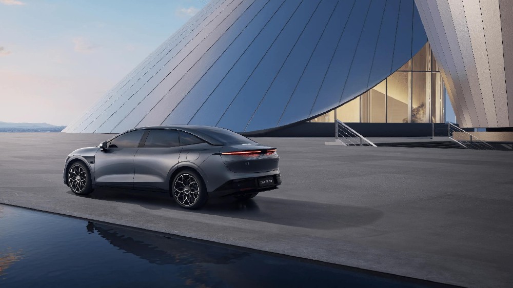 中欧新能源汽车合作持续深化（国际视点）